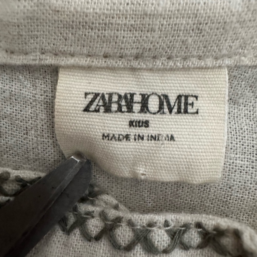 ZARA Home Embroidered Linen Christmas Jacket L - Picture 3 of 7
